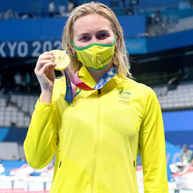 Ariarne's gold medal shines bright